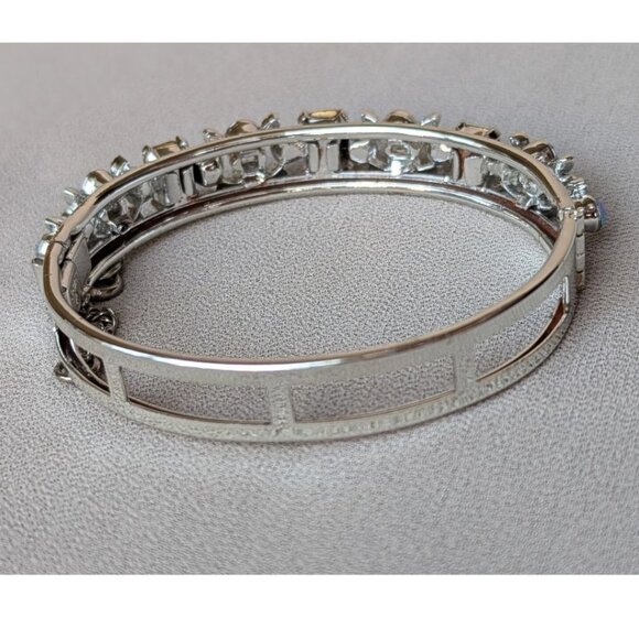 Vintage LISNER Silver Tone Blue Rhinestones AB Hinged Cuff Bracelet 6 3/4" - Picture 6 of 8